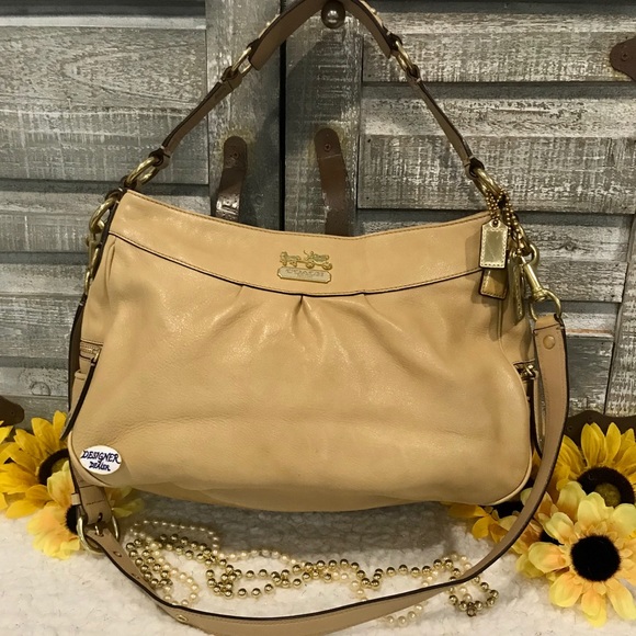 Coach Handbags - COACH Madison Tan Leather Shoulder bag 13250 VGC!